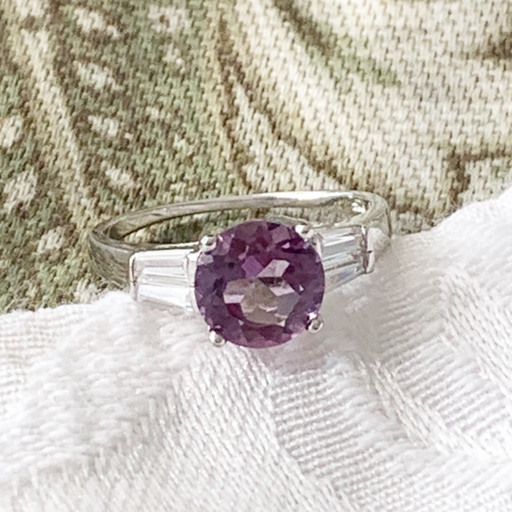 1.70 Carat VVS1 Amethyst and Topaz Ring, Size 7